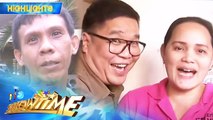 Jugs goes around to give assistance in his 'random act of kindness | It's Showtime