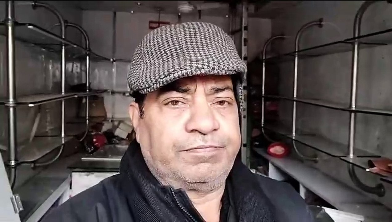 कॉस्मेटिक ज्वेलरी की दुकान में लाखों की चोरी, सीसीटीवी कैमरे सहित डीवीआर भी ले गए चोर