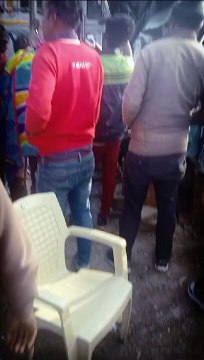 ड्राइवर को आया नींद का झोंखा, अनियंत्रित होकर रोड किनारे कच्ची दुकान में घुसा ट्रक