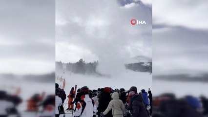 ABD’de kayak merkezinde kar hortumu