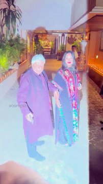 Javed Akhtar and Shabana Azmi! So it’s his birthday pawri being hosted at Anil Kapoor’s Juhu bungalow rn!