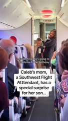 Hospedeira de bordo \'convoca\' passageiros para surpreender filho. O vídeo