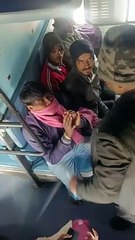 लखनऊ-बरेली एक्सप्रेस में टी.टी ने यात्री को मारे 4 थप्पड़, लोगों ने रेलमंत्री को घेरा, इंटरनेट तोड़ा