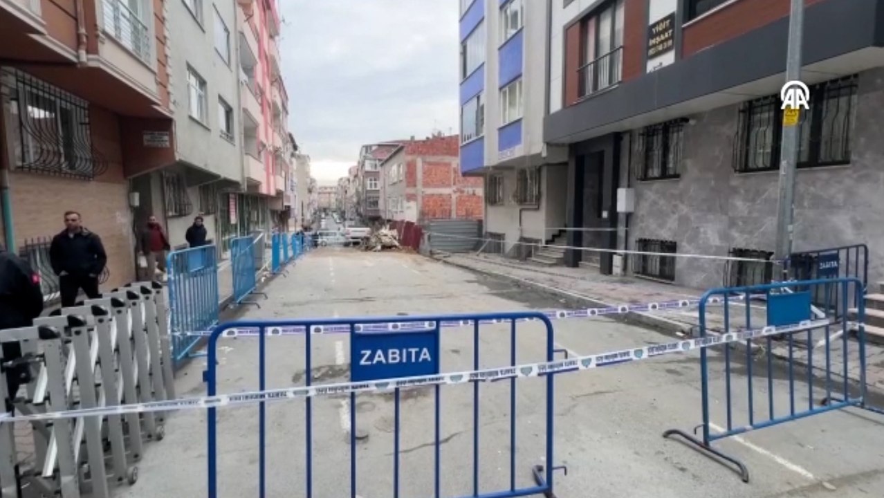 İnşaat çalışması sırasında 2 binanın temelinde kayma yaşandı