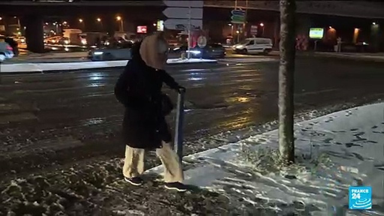France : la neige recouvre la moitié nord du pa...