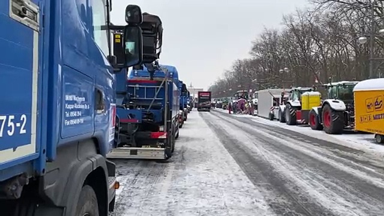 Nach den Bauern protestieren jetzt die Lasterfahrer