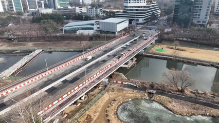 [경기] 성남 탄천 수내교, 5개월 만에 임시 통행 재개 / YTN