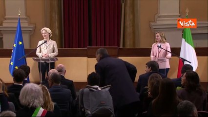 Скачать видео: Alluvione Emilia, von der Leyen a Forl?: 