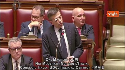 Rampelli interrompe intervento fiume di Lupi: "Avete 10 minuti per parlare, non esagerate"