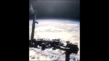 Cyndrical-shaped UFO seen approaching ISS then teleporting away captured by the ISS-camera