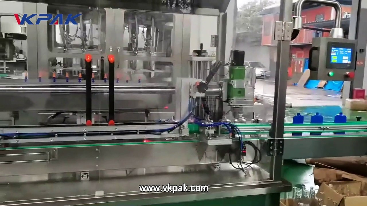Ligne de machines de remplissage de vin de vodka avec étiqueteuse capsuleuse
