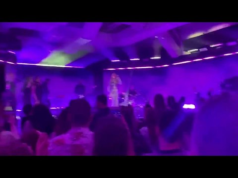 Ellie Goulding Performs At VEVO 10-Year Anniversary Celebration In New York City W/ The Chainsmokers