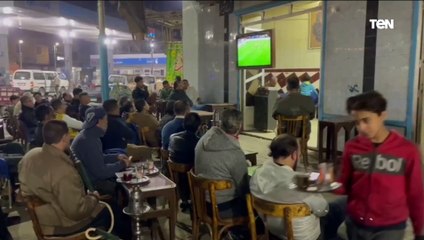 رغم برودة الجو المئات من أهالي المنوفية يتابعون مباراة المنتخب المصري أمام غانا بالخارج