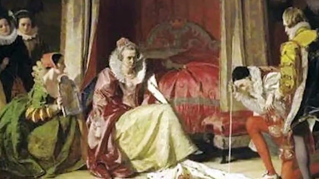 Top 10 weird things spoiled queens have done throughout history. The weirdest ever.