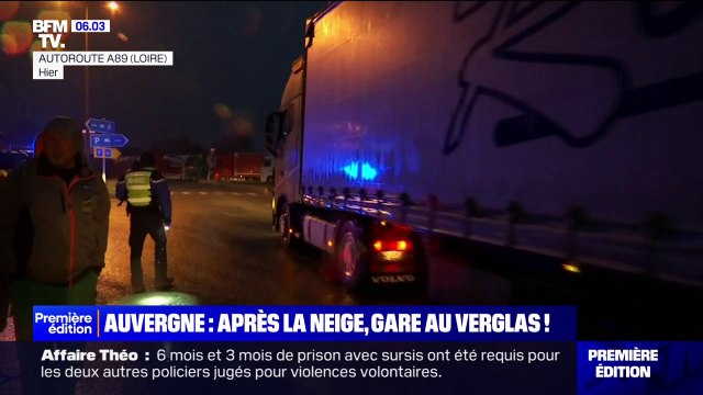 Neige dans la Loire: des chauffeurs routiers contraints de s'arrêter pour la nuit