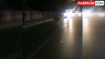 Sürücüsünün ölümle dansı kamerada: Motosikleti yatarak kullandı