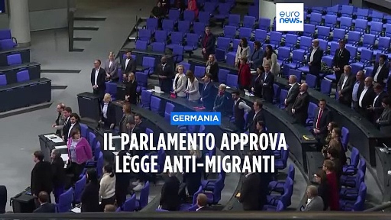 Germania: approvata legge contro i migranti, la società si divide