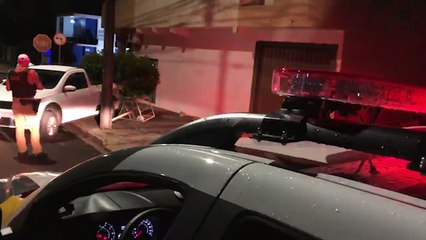 Condutor é detido após dormir ao volante e derrubar lixeira no bairro Neva