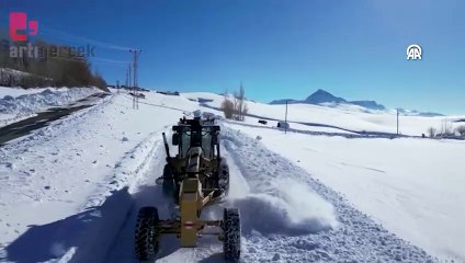 Van'ın yüksek kesimlerinde karla mücadele sürüyor