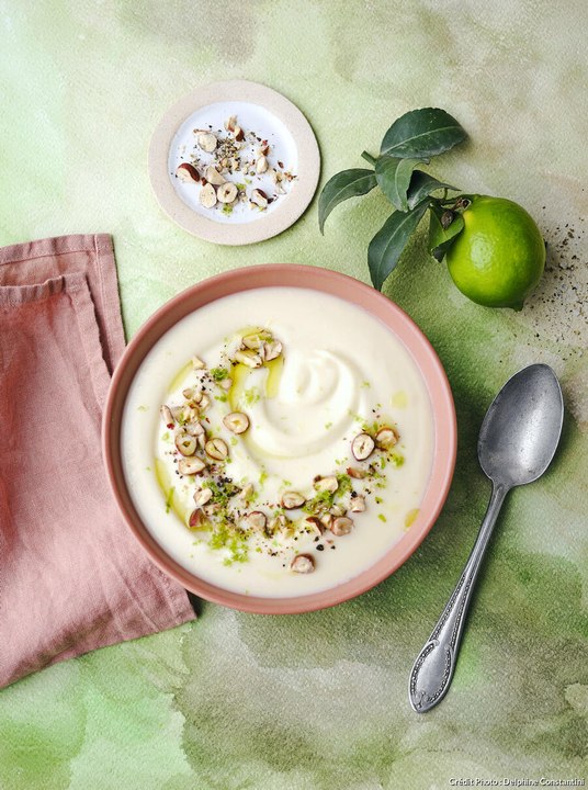 Les coulisses d'un shooting Régal : le velouté de chou-fleur au citron vert et lait de coco