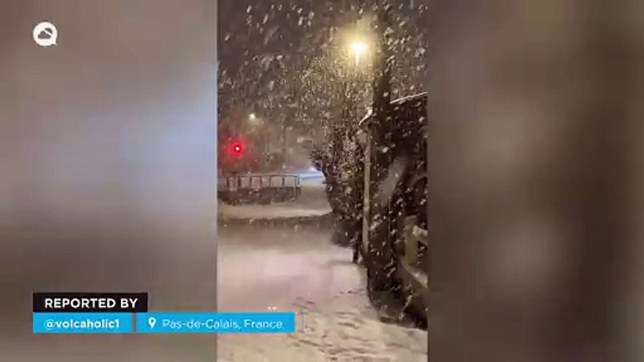 Heavy snowfall in Pas-de-Calais, France.