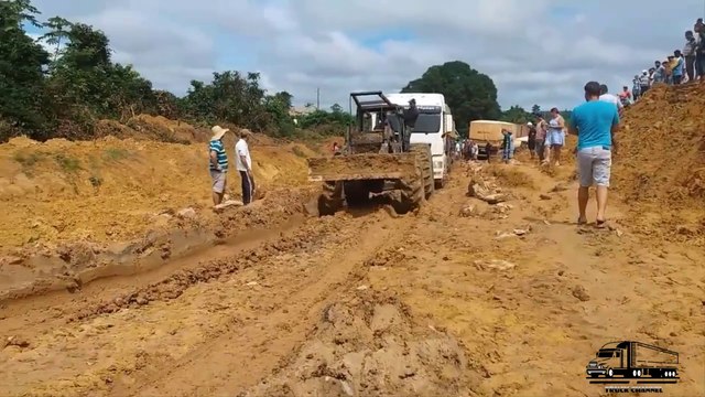 Tratores ao Extremo - Atoleiros pelo Brasil | #Mudoffroad #TractorsExtreme #Tractors Stuck In Mud