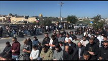 Gerusalemme, la preghiera del venerdì davanti alle forze israeliane