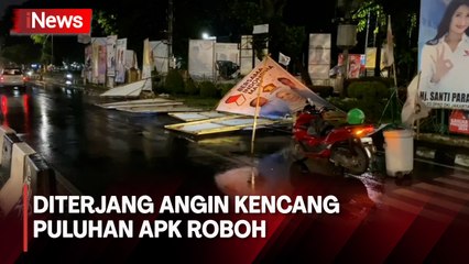 Halangi Jalan, Puluhan APK Roboh Usai Diterjang Angin Kencang di Jaksel