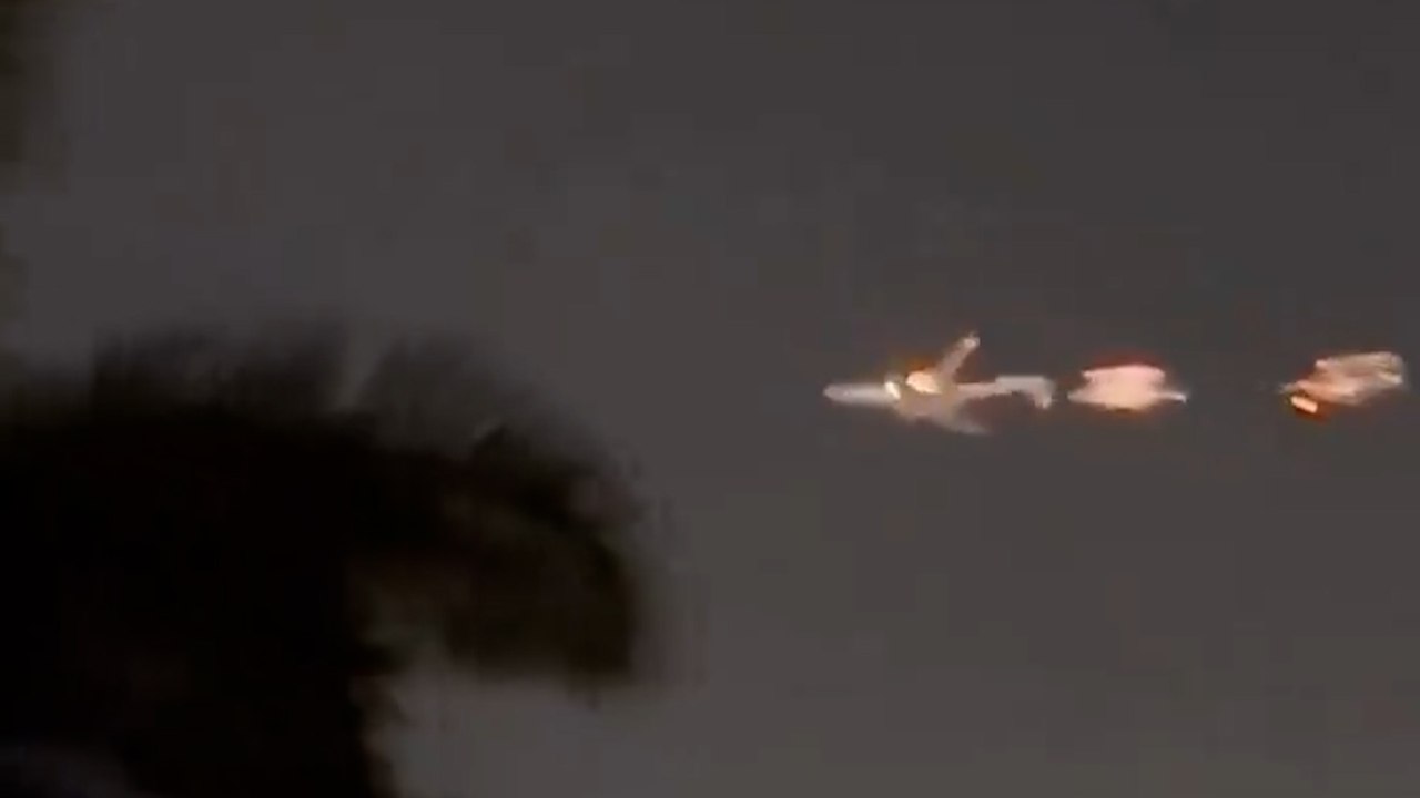 Ce Boeing 747 prend feu en plein vol dans le ciel de Miami
