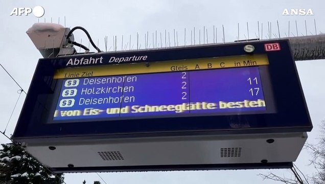 Maltempo: Germania, Monaco si sveglia sotto la neve