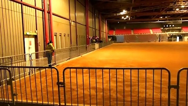 Les préparatifs de la semaine bouliste à la Halle de Martigues