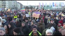Germania, in migliaia ad Amburgo manifestano contro AfD e razzismo