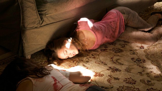 Je n'ai pas dépassé les 20 premières minutes , le remake de ce film ultra controversé est un énorme fiasco, même le réalisateur de l'original l'a détesté...