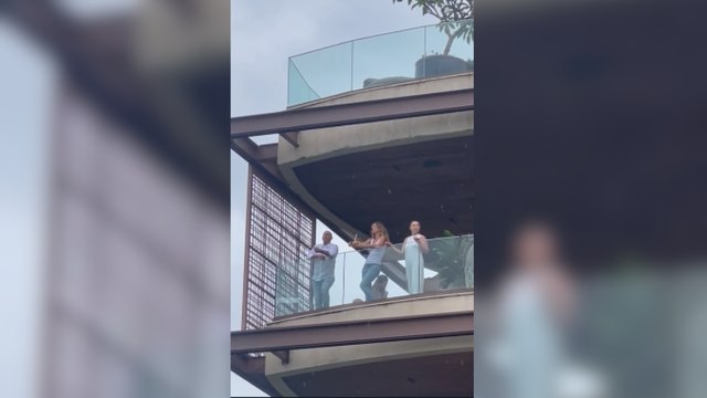 Vídeo flagra Gisele Bündchen na Praia Brava em Itajaí