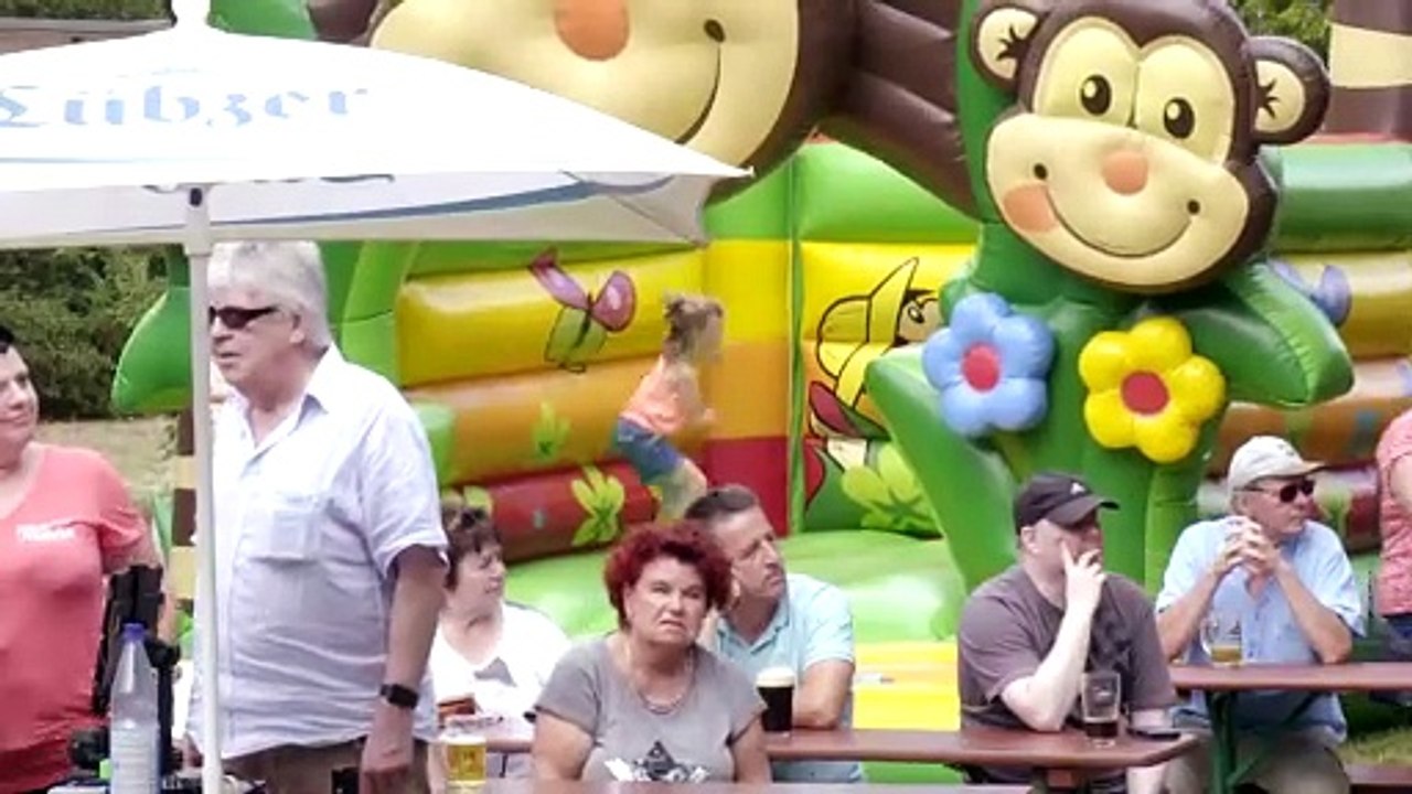 Hinter dem Abgrund - Leben in der Lausitz | show | 2022 | Official Trailer