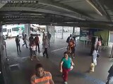 Novo vídeo mostra porteiro chegando na estação de metrô antes de morrer; assista