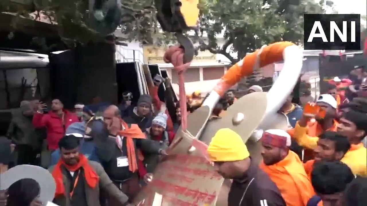 Video: अयोध्या पहुंचा 400 किलो का ताला, छह महीन...