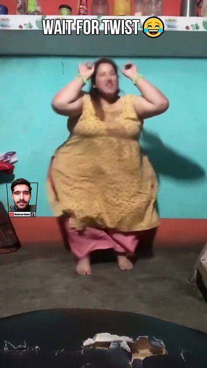 Wait for twist Utha k la ga Funny video Mudassar