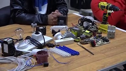 Sınır köyünde açılan kurs ekmek kapısı oluyor