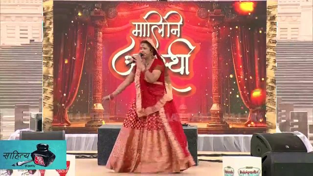 Malini Awasthi mesmerizes with folk songs in Sahitya Aajtak