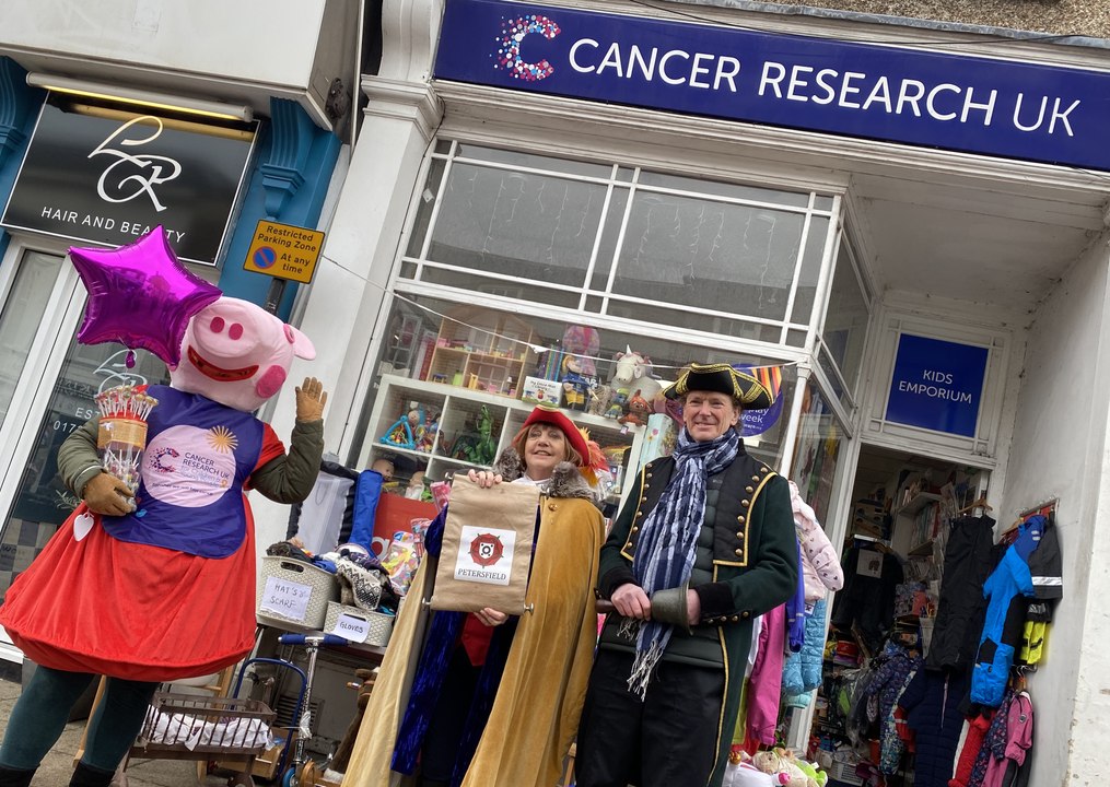 Petersfield town crier has ringing endorsement...