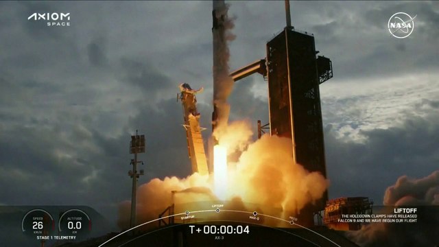 بـ4 رواد فضاء.. ثالث رحلة تجارية تشق طريقها بنجاح نحو محطة الفضاء الدولية