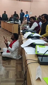 Member on strike in General Assembly meeting in District Panchayat