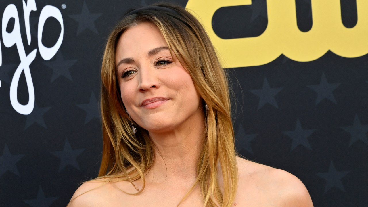 La série "The Flight Attendant" avec Kaley Cuoco annulée après deux saisons : les raisons de cette décision surprenante