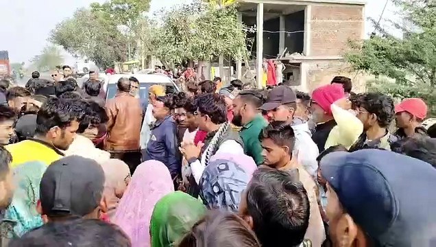 लेन-देन के विवाद में मारा चाकू, गांव में फैला तनाव