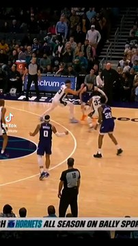 LAMELO BALL se balade dans la défense des San Antonio Spurs - NBA 20 janvier 2024