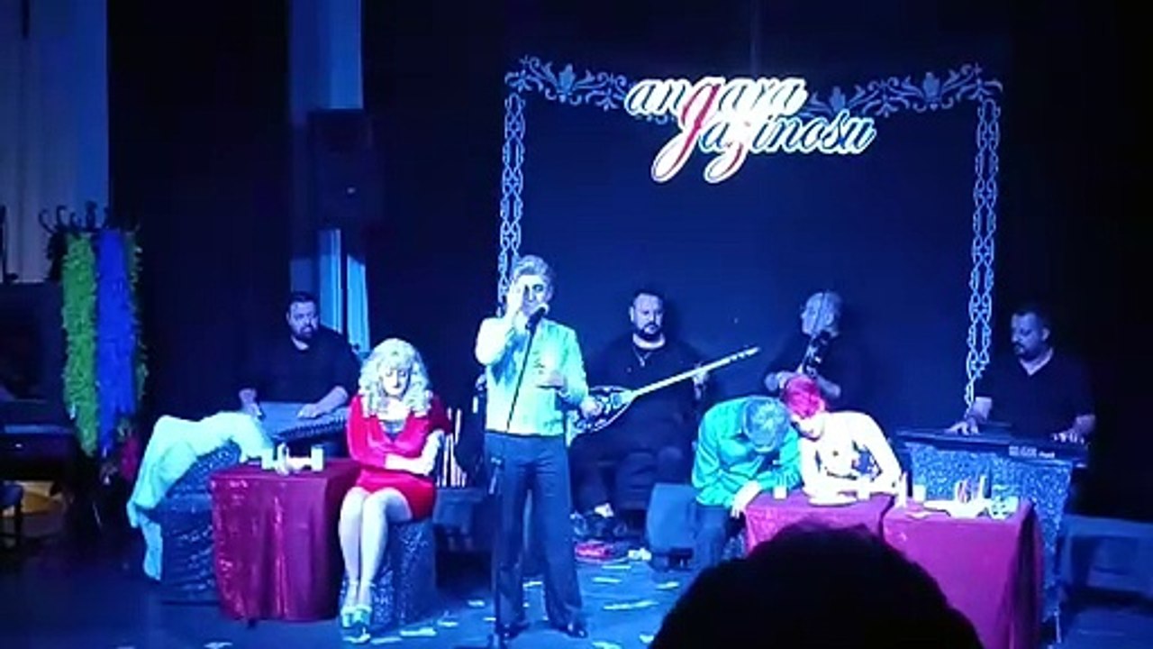 Zeki Müren Canlı