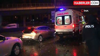 Ataşehir'de 6 araç kazaya karıştı: 5 yaralı
