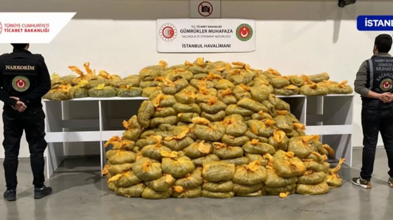İstanbul Havalimanı'nda yüzlerce kilo uyuşturucu yakalandı