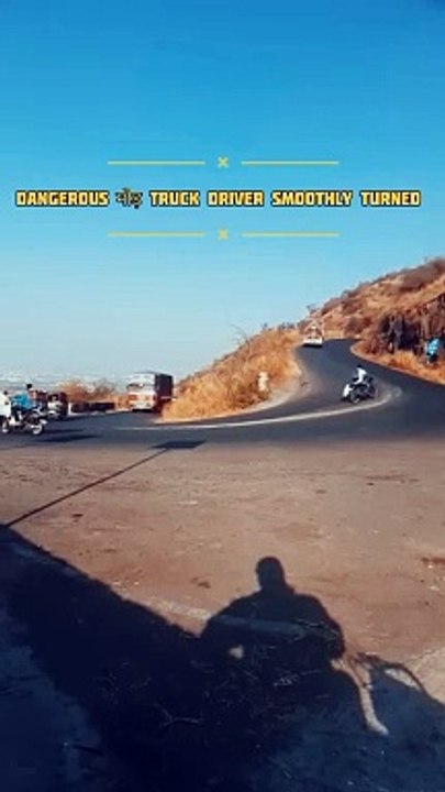 Conducteur de camion dangereux tourné en douceur ट्रक ड्राइवर ने कितने अच्छे से ट्रक मोरा #truckdriver #dangerous #hills #heavymachine ry #heavydriver #fastdrive #opal #rendingreels #trendingshorts #trendingvideosoninstagram